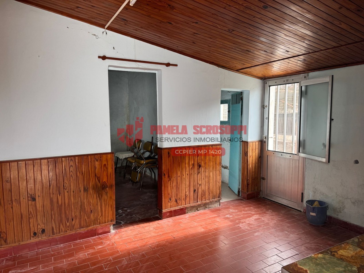 VENDO CASA EN CALLE FERREYRA Y TRIUNVIRATO DE GENERAL RAMIREZ, ENTRE RIOS