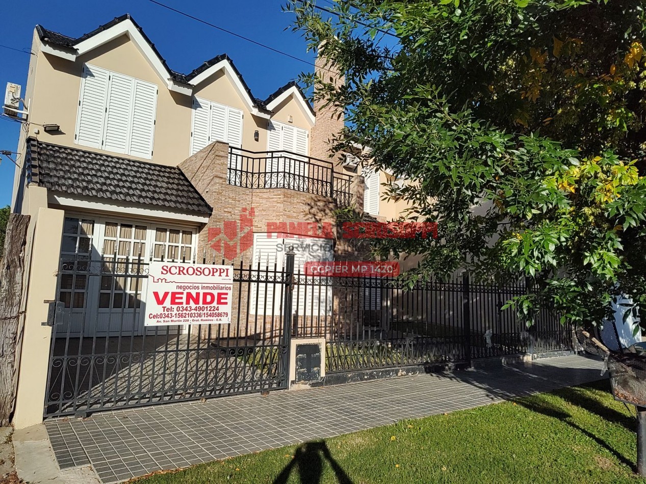 VENDO HERMOSA CASA DE DOS PLANTAS CON QUINCHO Y PILETA EN GENERAL RAMIREZ, ENTRE RIOS