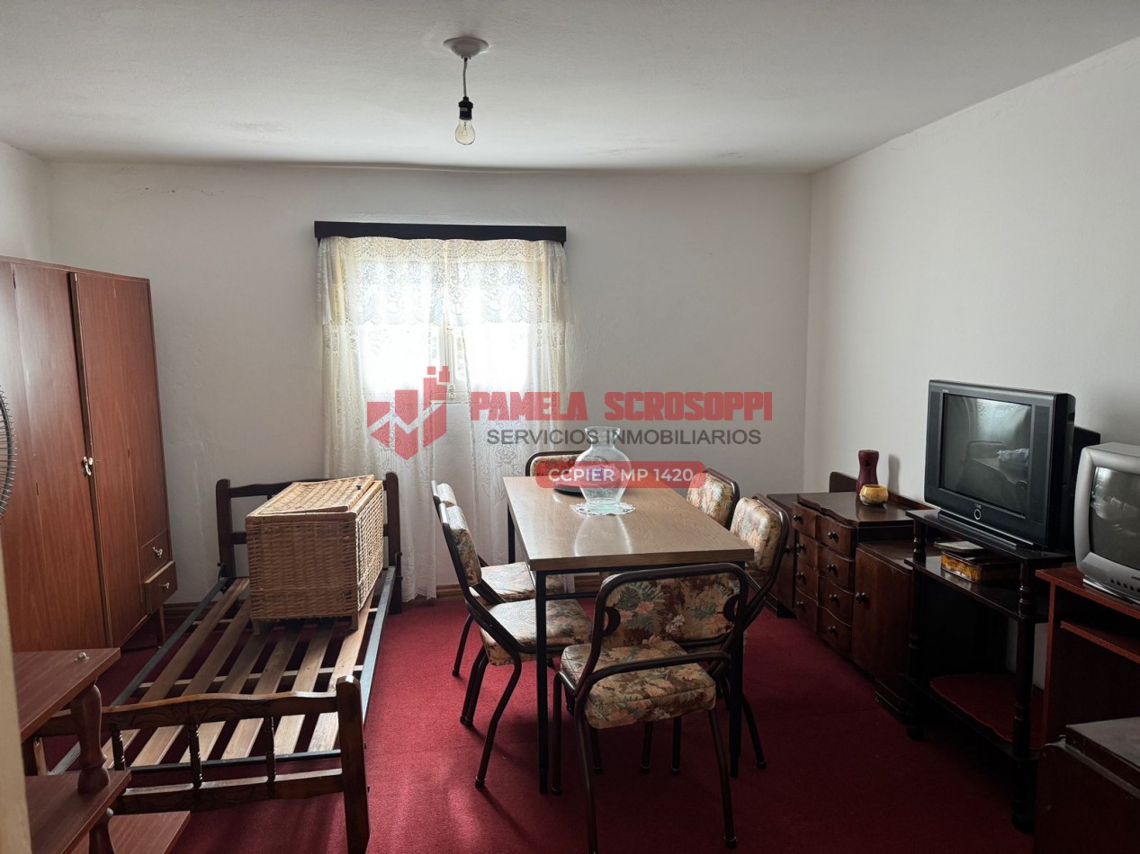 VENDO CASA EN CALLE FERREYRA Y TRIUNVIRATO DE GENERAL RAMIREZ, ENTRE RIOS