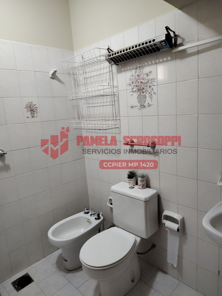 VENDO HERMOSA CASA DE DOS PLANTAS CON QUINCHO Y PILETA EN GENERAL RAMIREZ, ENTRE RIOS