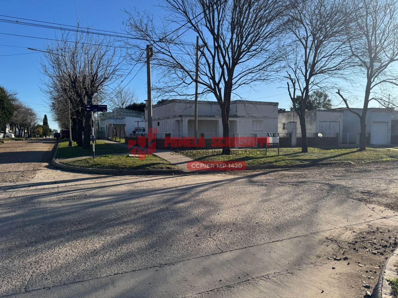 VENDO CASA EN CALLE FERREYRA Y TRIUNVIRATO DE GENERAL RAMIREZ, ENTRE RIOS