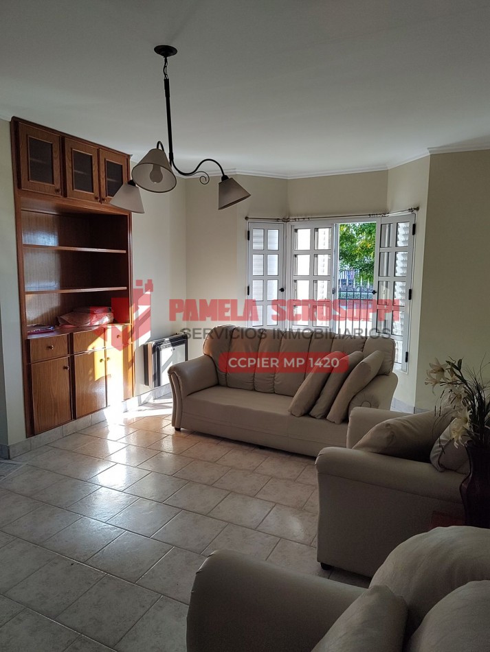 VENDO HERMOSA CASA DE DOS PLANTAS CON QUINCHO Y PILETA EN GENERAL RAMIREZ, ENTRE RIOS