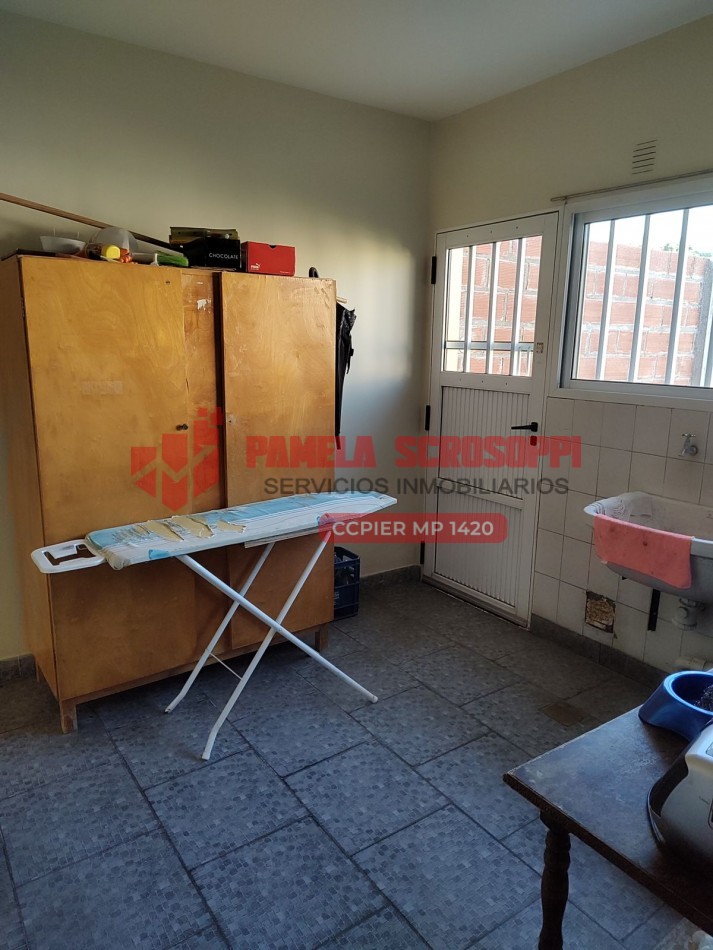 VENDO HERMOSA CASA DE DOS PLANTAS CON QUINCHO Y PILETA EN GENERAL RAMIREZ, ENTRE RIOS