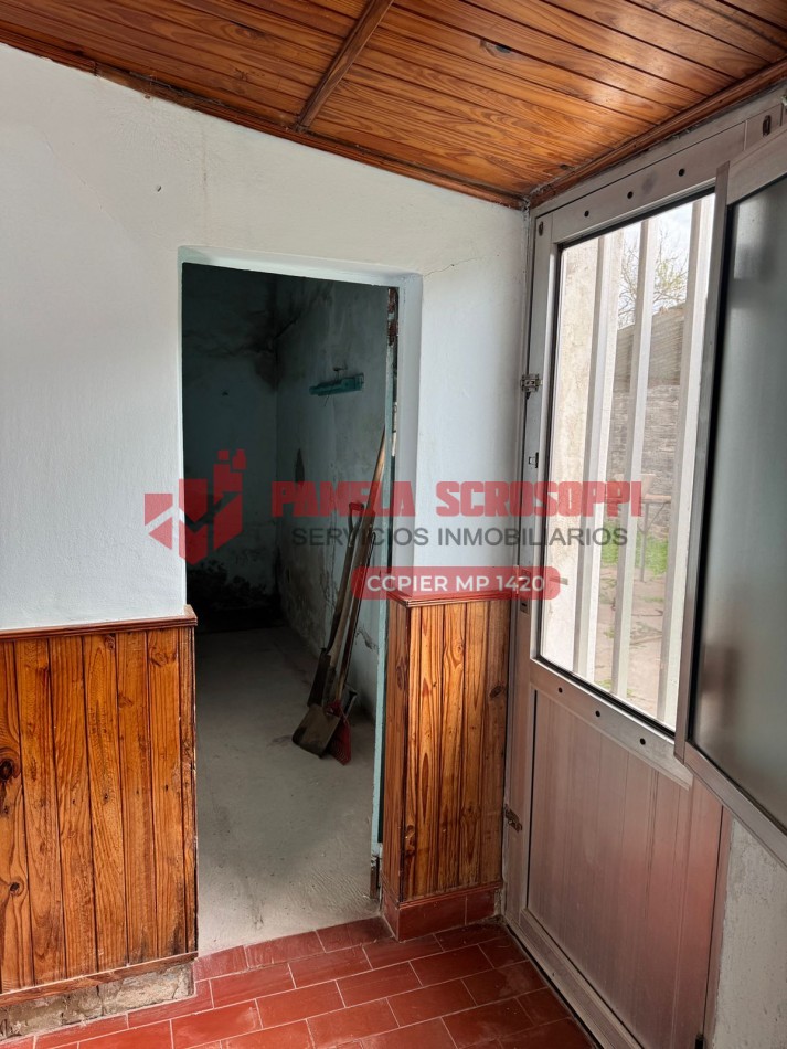 VENDO CASA EN CALLE FERREYRA Y TRIUNVIRATO DE GENERAL RAMIREZ, ENTRE RIOS