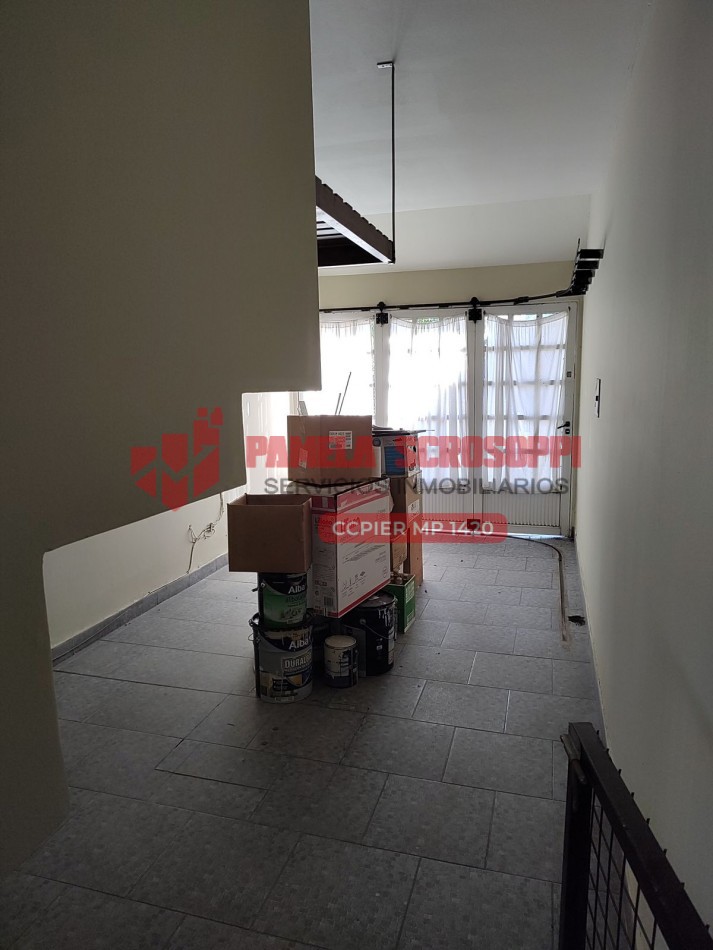VENDO HERMOSA CASA DE DOS PLANTAS CON QUINCHO Y PILETA EN GENERAL RAMIREZ, ENTRE RIOS